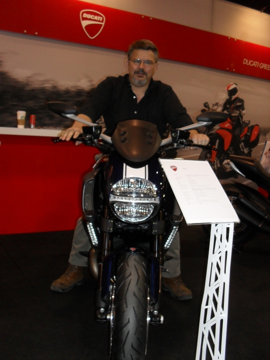 motopsyco on a 2013 Ducati Diavel