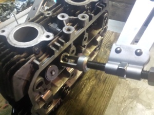 <inexpensive valve spring compresser that works>