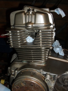 <cm400 bobber engine>