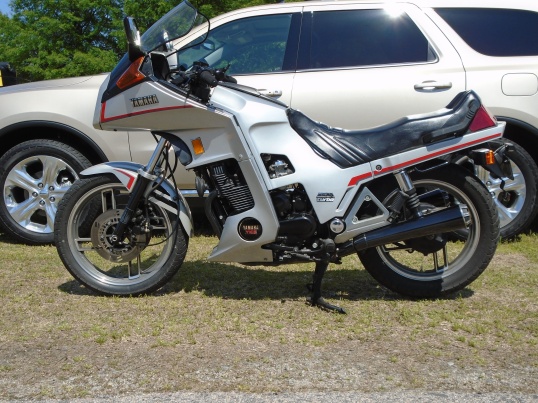 <Yamaha Seca Turbo>