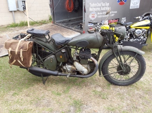 <military bsa motorcycle>